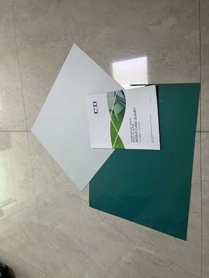 لوح طباعة CTP صديق للبيئة بدون معالجة بنطاق طيفي 800-850 نانومتر وطول تشغيل 100,000 انطباع