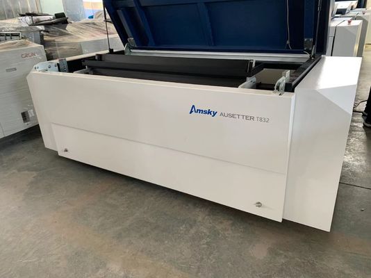 وزن المضيف 1000 كجم آلة طباعة حرارية سرعة إنتاج عالية تبلغ 28 ورقة في الساعة للاحتياجات