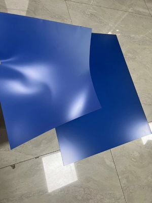 لوح CTP مزدوج الطبقة مع كسب نقطي ≤ 10% ومصدر ضوء حساس 830 نانومتر للطباعة الأوفست الحادة