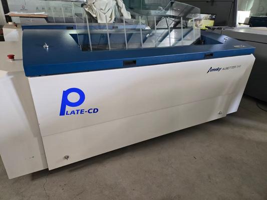 طابعة الكمبيوتر إلى أسطوانة الألواح شبه الأوتوماتيكية 220 فولت تقنية مبتكرة تضمن تصويرًا دقيقًا للألواح وطباعة متسقة